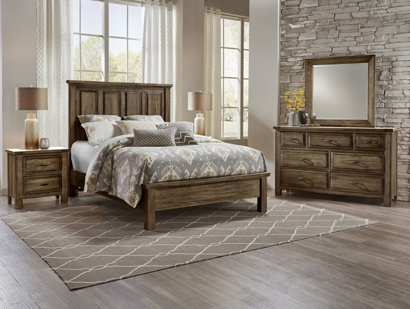 Vaughan-Bassett Maple Road King Mansion Bed w/ Low Profile Footboard in Maple Syrup