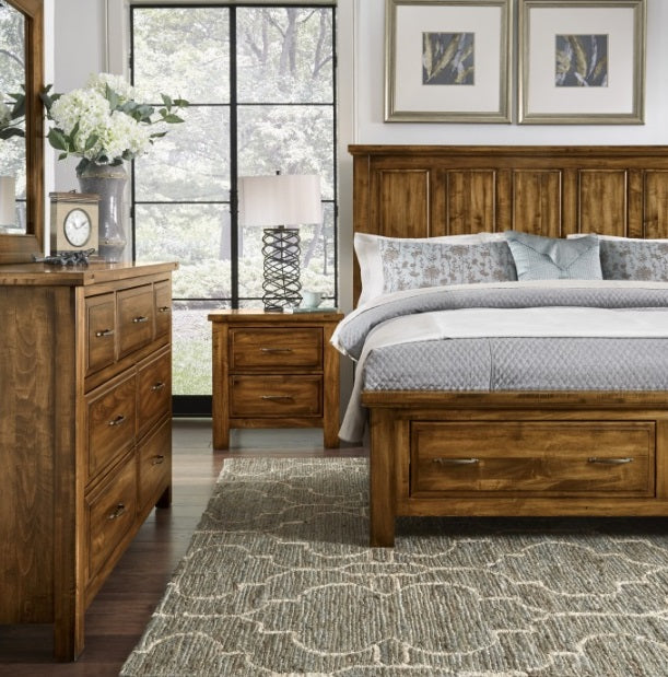 Vaughan-Bassett Maple Road Queen Mansion Bed w/ Storage Footboard in Antique Amish