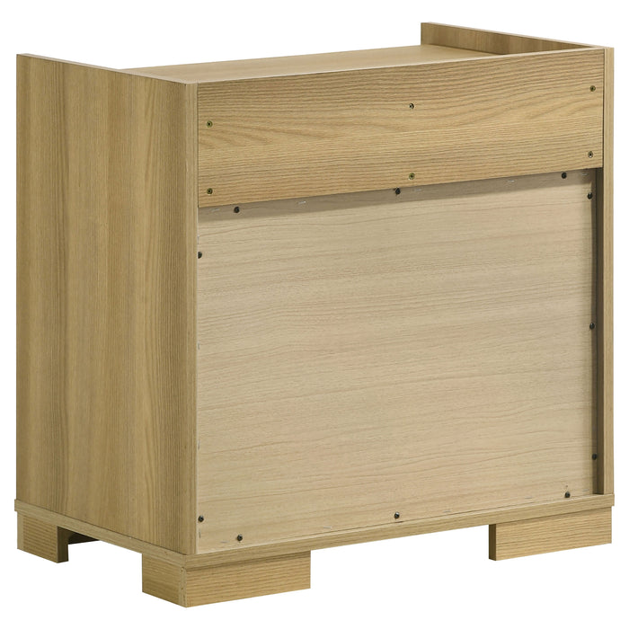 Hyland 4 & 5 Piece Bedroom Set E.King & Queen