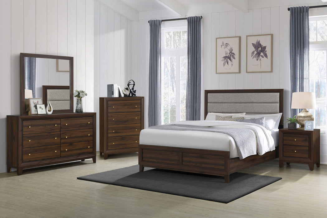 Welsley Eastern King & Queen Bed