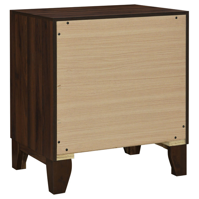 Welsley 4 & 5 PieceBedroom Set