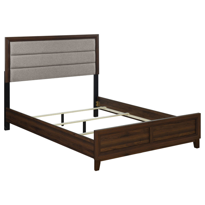 Welsley Eastern King & Queen Bed