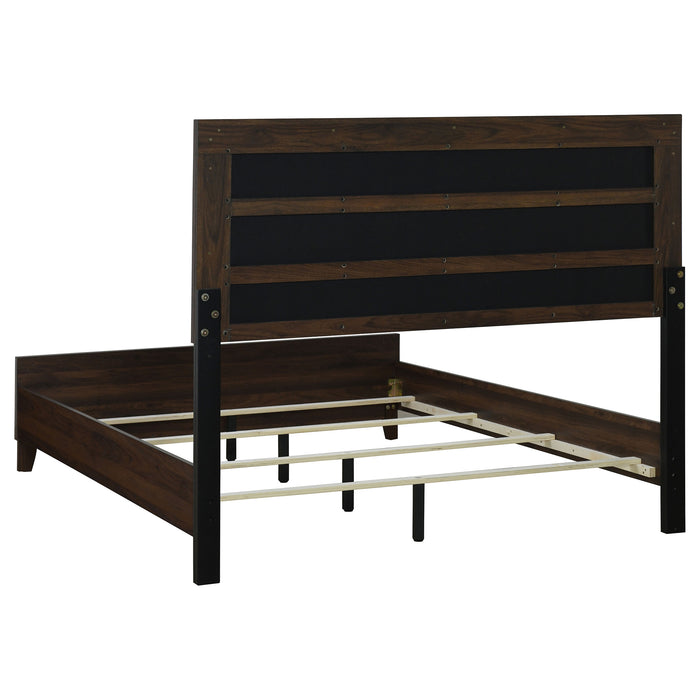Welsley Eastern King & Queen Bed