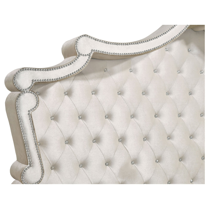 Antonella Bedroom Sets