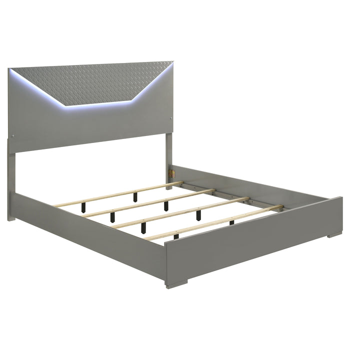 Ives 4 & 5 Piece Bedroom Set E.king & Queen White & Grey