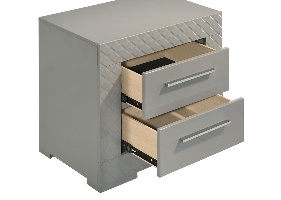 Ives 4 & 5 Piece Bedroom Set E.king & Queen White & Grey