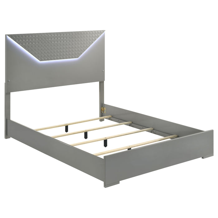 Ives 4 & 5 Piece Bedroom Set E.king & Queen White & Grey