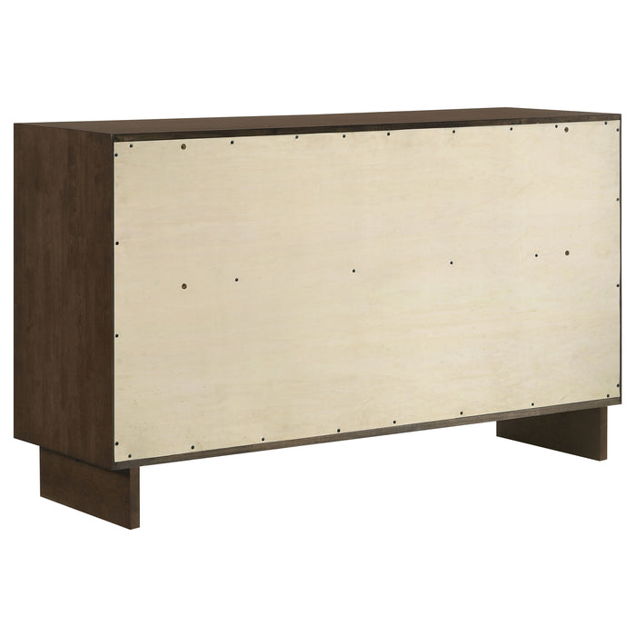Glenwood 4 & 5 Piece Bedroom Set Eastren king & Queen