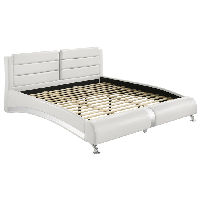 Jeremaine 5 Pc Bedroom Sets White