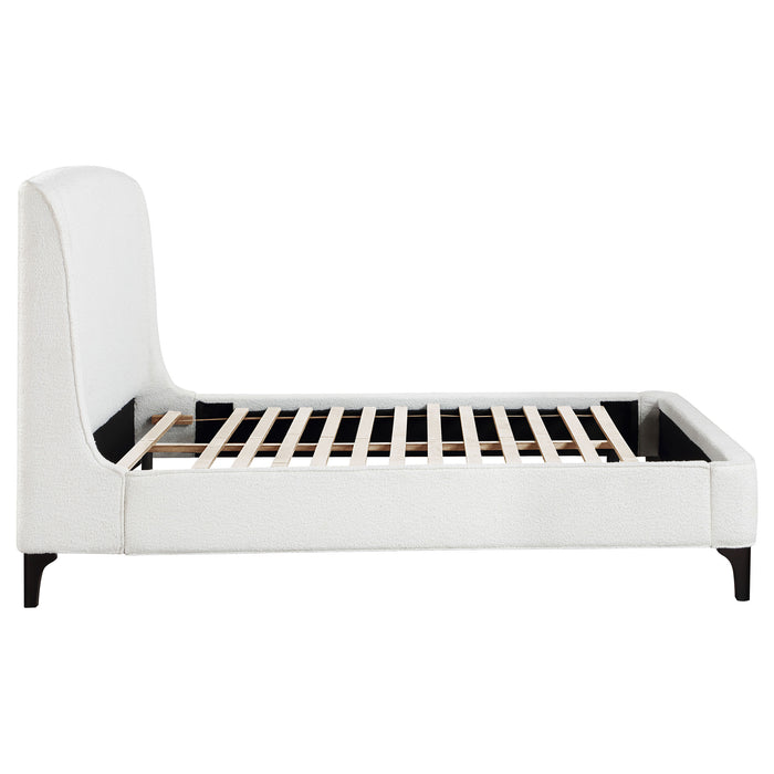 Mosby Queen Beds