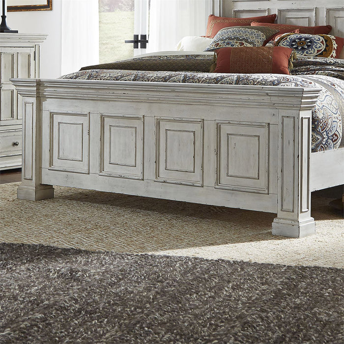 Liberty Furniture Big Valley Cal King Panel Bed in Whitestone