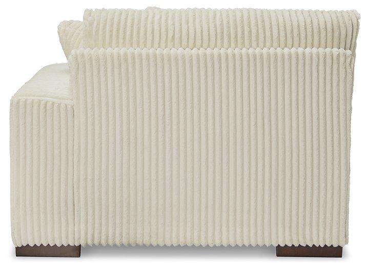 Lindyn Sectional with Chaise