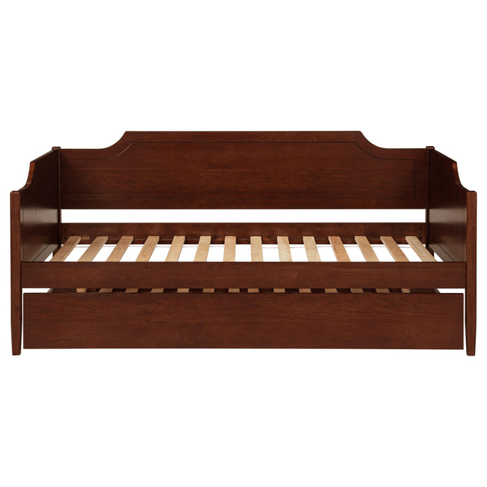 Redding Daybeds