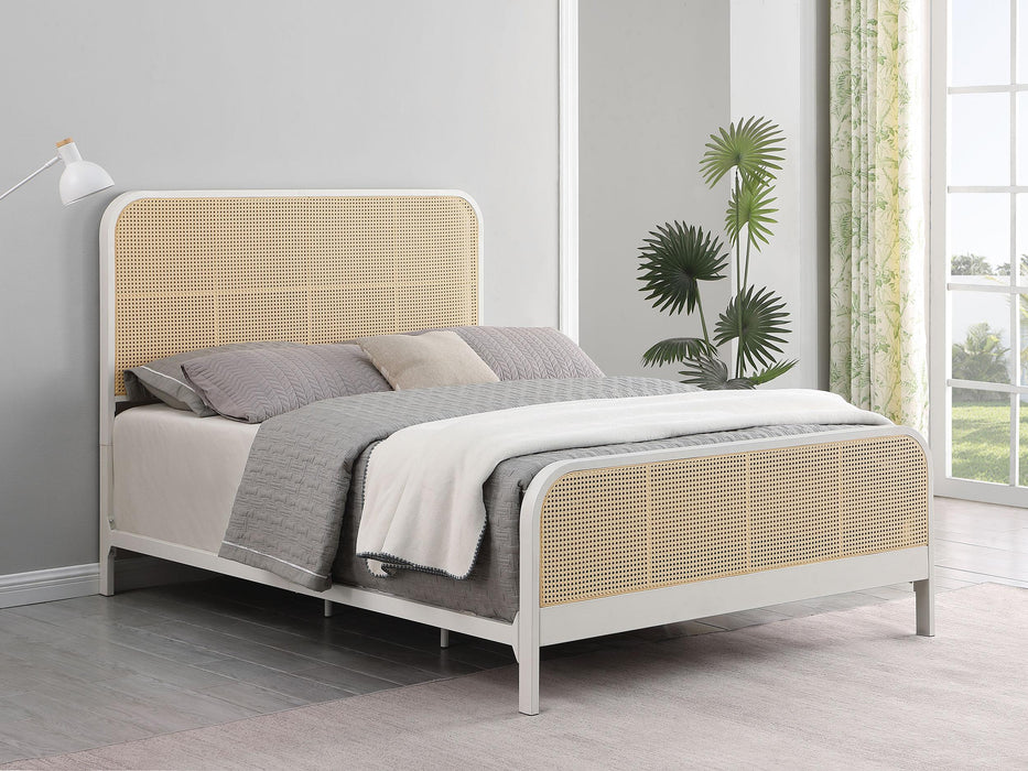 Lanewood Eastern King & Queen Bed Black & White
