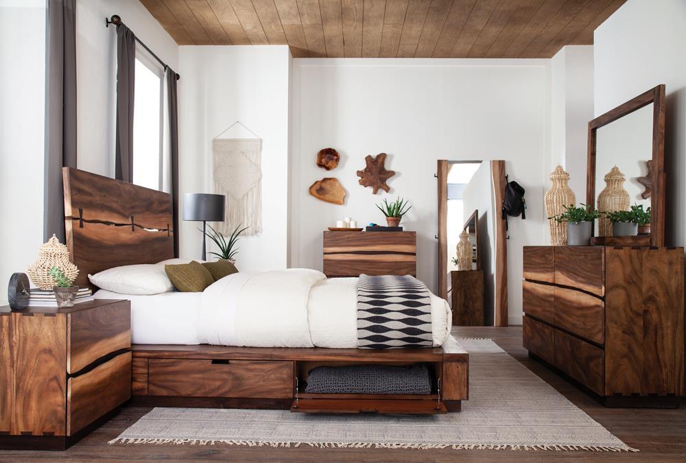 Winslow California King, E.King & Queen Bed Smokey Walnut and Coffee Bean