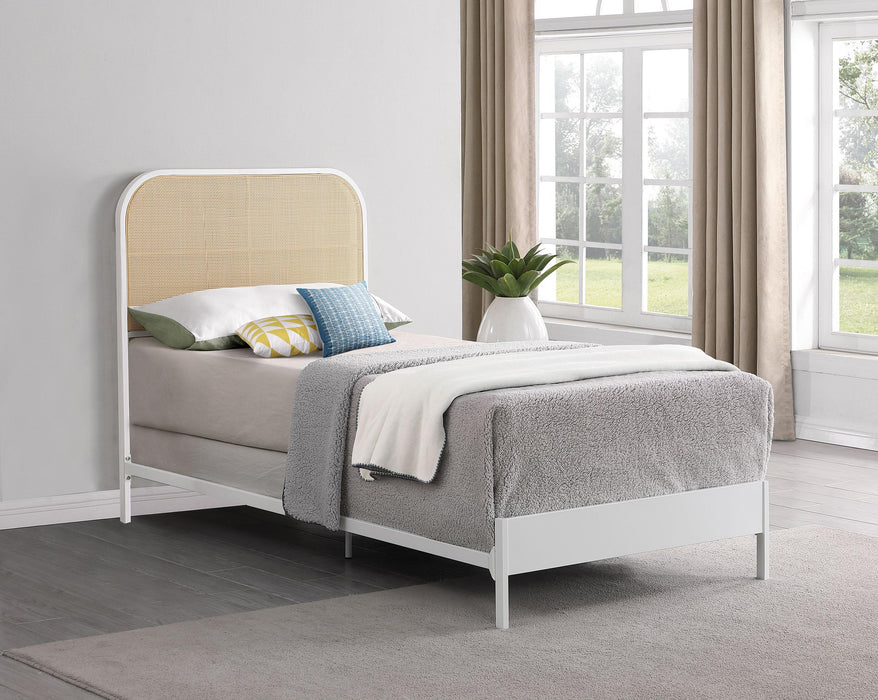 Amherst Bed