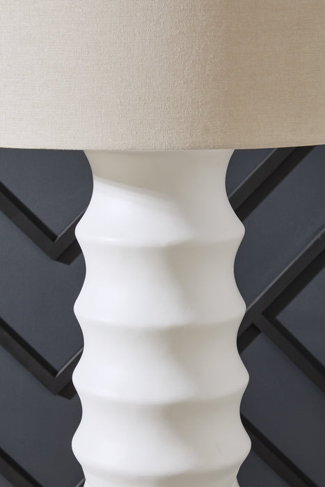Veraleigh Floor Lamp
