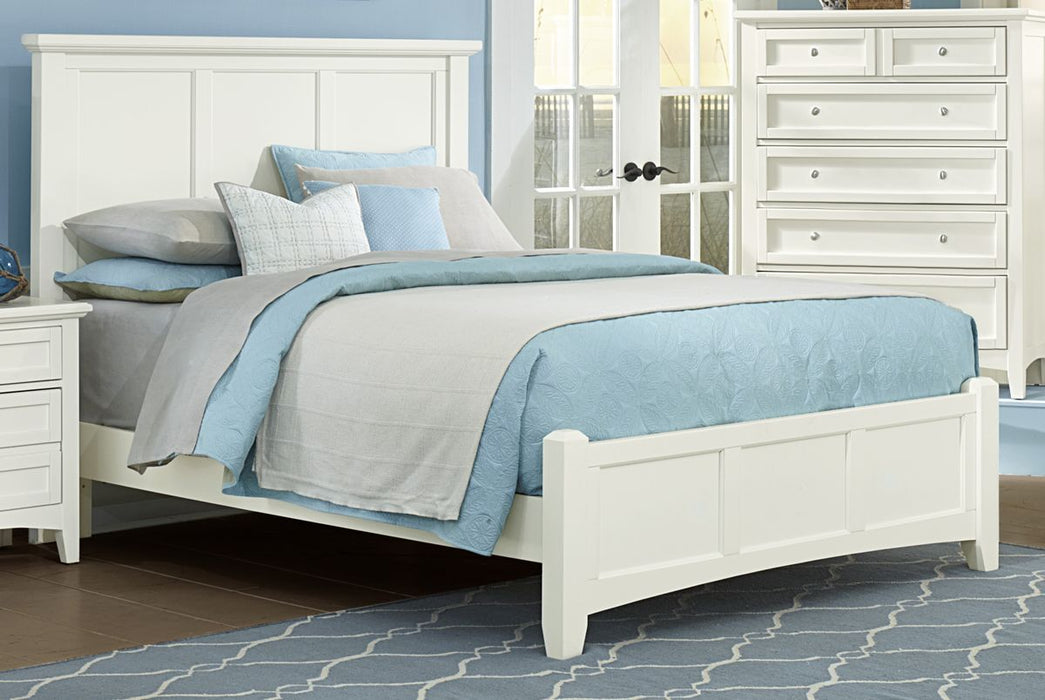 Vaughan-Basset Bonanza Cal King Mansion Bed in White image