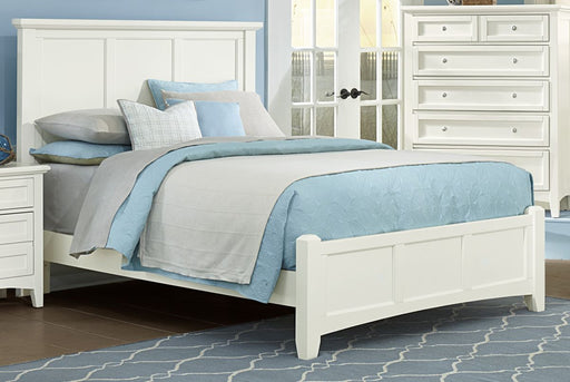 Vaughan-Basset Bonanza Cal King Mansion Bed in White image